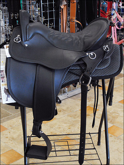 Tucker Saddles River Plantation Trail Saddle 17.5: Seat